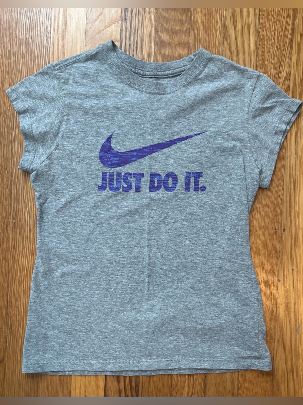 Nike Girls Tee Shirt, Size M